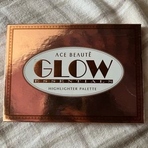 Ace Beautē Highlighter Palette
